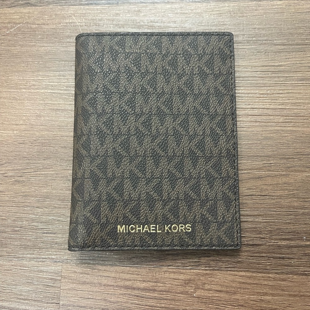 Michael Kors card wallet